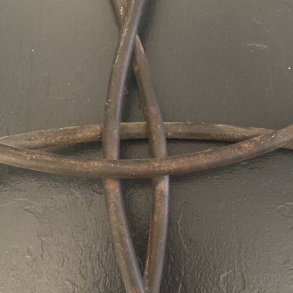 Metal cross - Picture 2 of 5